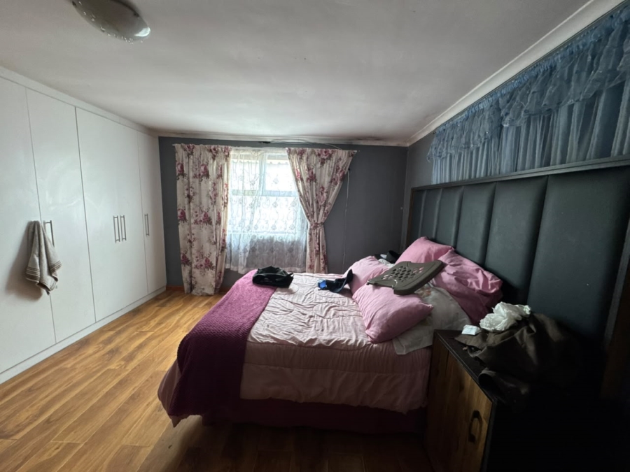3 Bedroom Property for Sale in Hillcrest Heights Western Cape